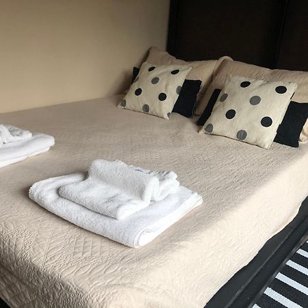 Neuquén Limay Bed&Breakfast الغرفة الصورة